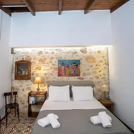Malama's Maisonette At The Historic Center