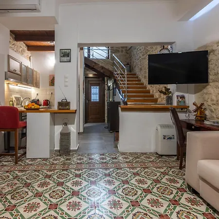 Malama's Maisonette At The Historic Center Apartment *